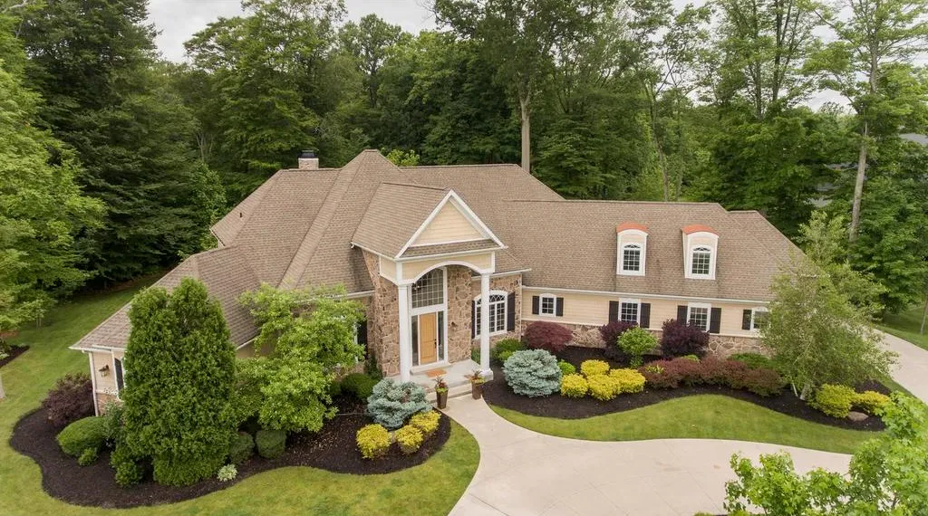 Custom Home Build - Akron, OH