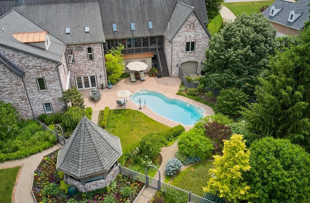 Custom Home Build - Photo 3