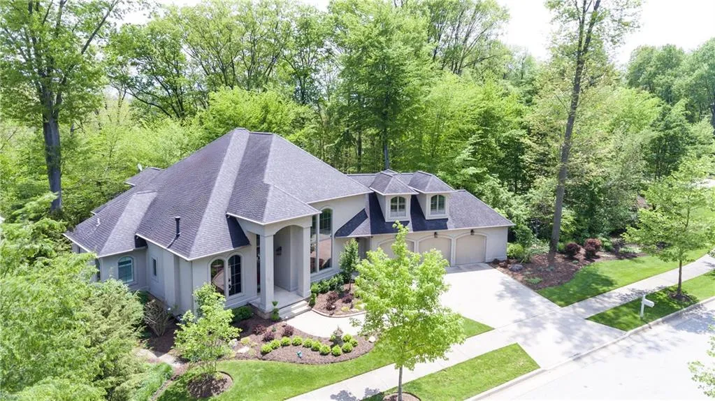 Expand Your Space With Seamless Design